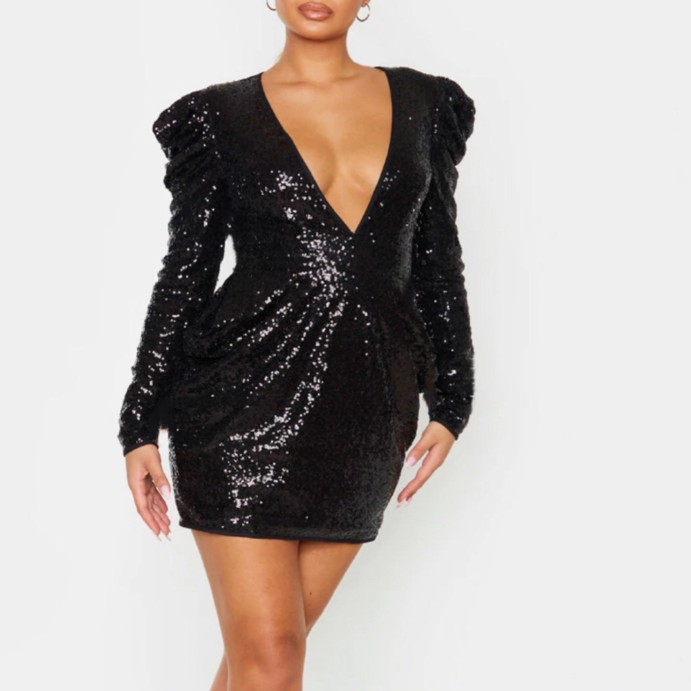 Black Sequin Puff Shoulder Deep Plunge Bodycon Dress from PLT . Size 2